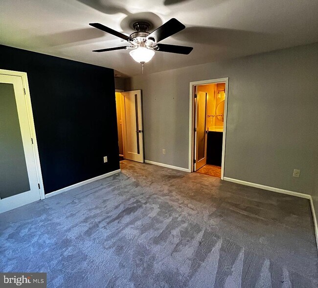 Building Photo - 38 White Pine Cir