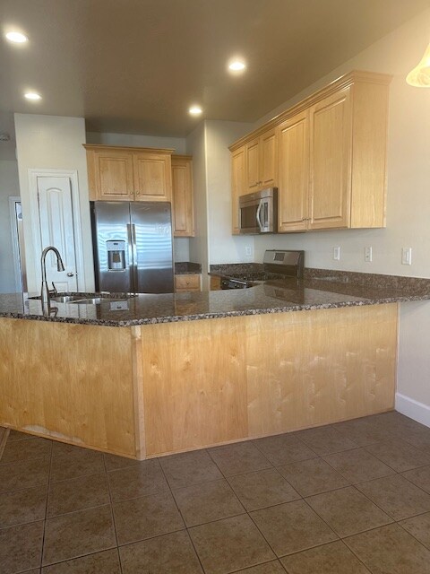 Building Photo - 645 Wyngate Pointe Ln