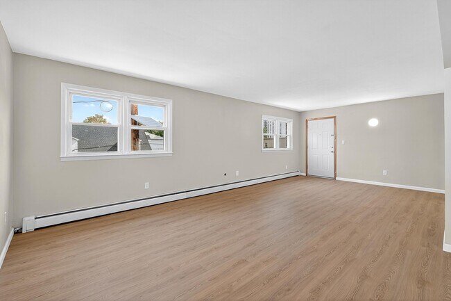 Building Photo - 434 New York Ave