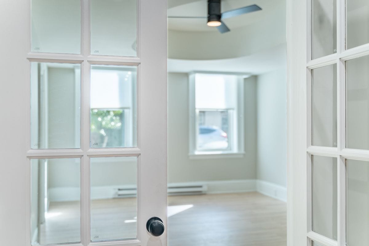 Building Photo - 323 2nd St