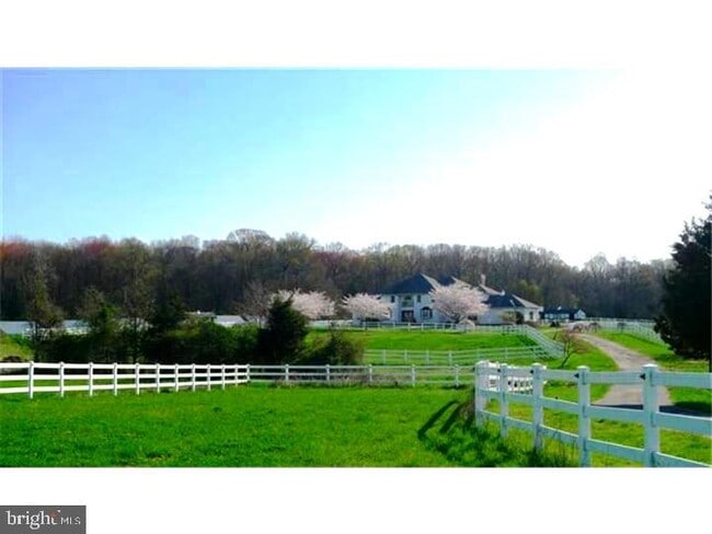 Building Photo - 120 Oechsle Rd