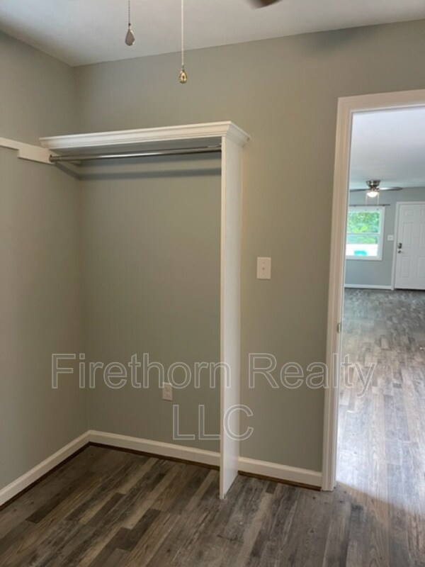 Building Photo - 2554 Mt Auburn St