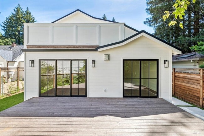 Building Photo - 233 Monte Vista Ave