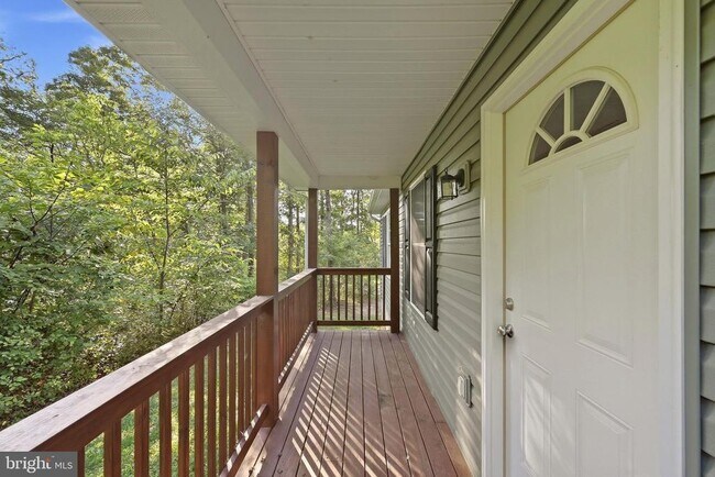 Building Photo - 101 Brier Rabbit Ct