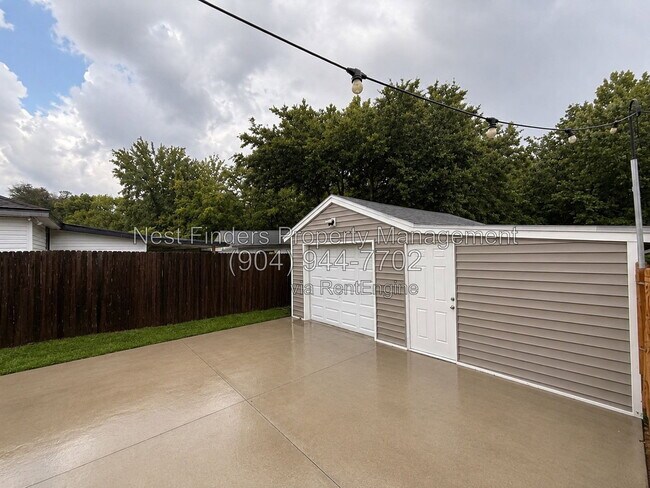 Building Photo - 1293 Hamilton St