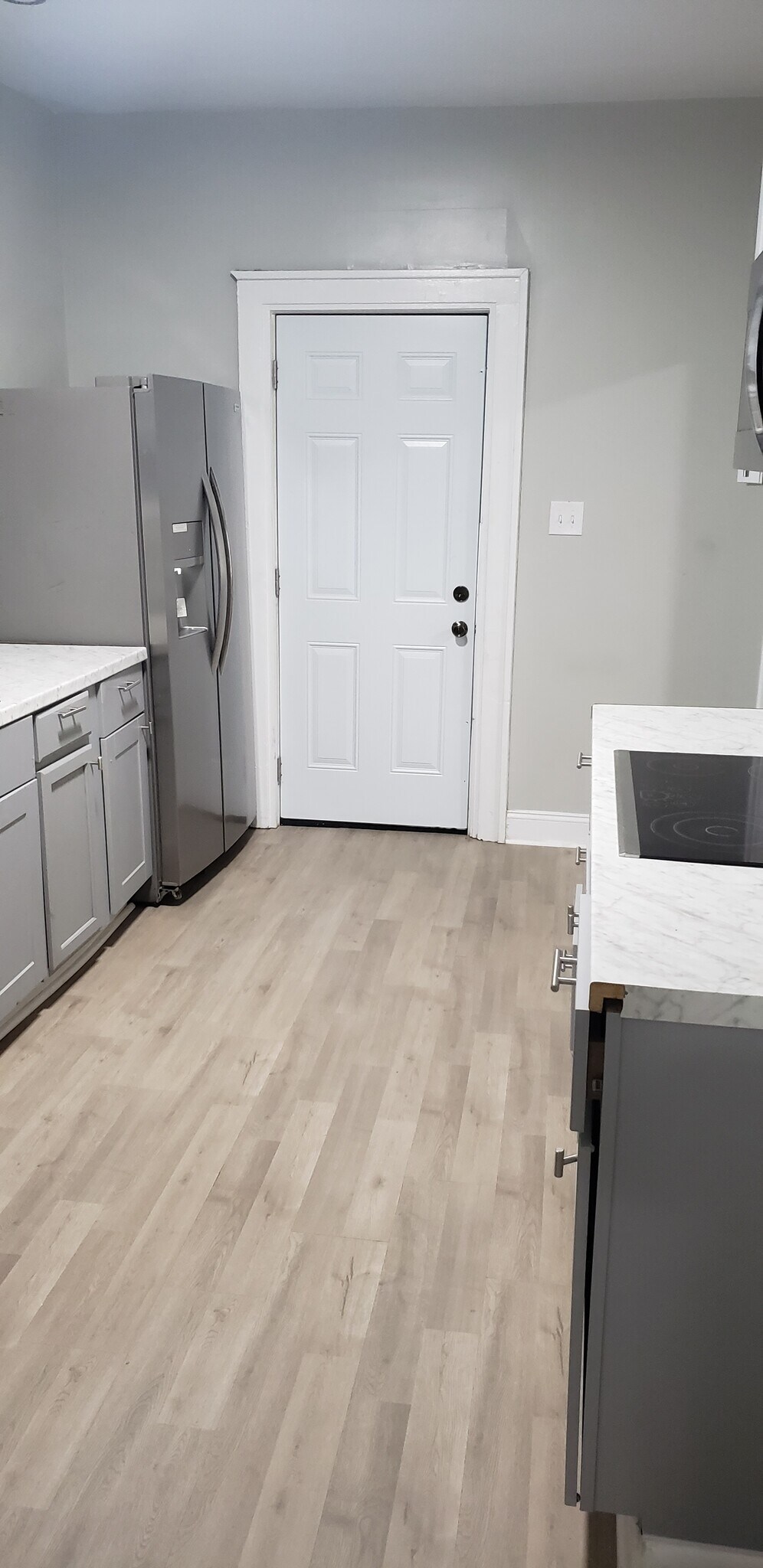 Building Photo - 535 Shelbourne Ave