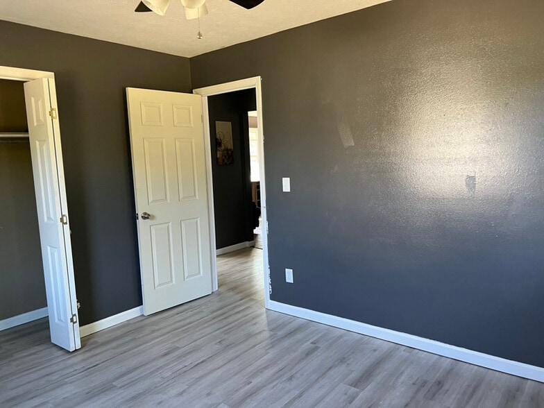 Building Photo - 171 Miller Ln