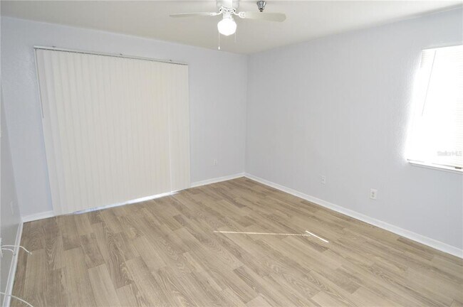 Building Photo - 10263 Gandy Blvd N