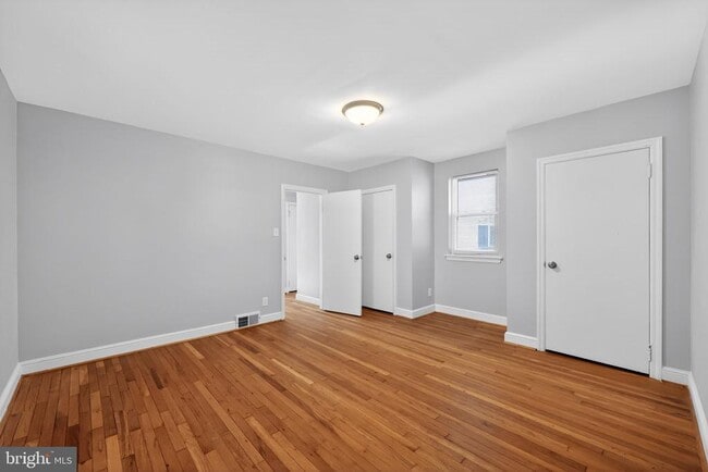 Building Photo - 109 W Park Blvd