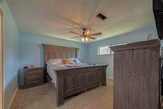 Building Photo - 109 Fox Hollow Dr