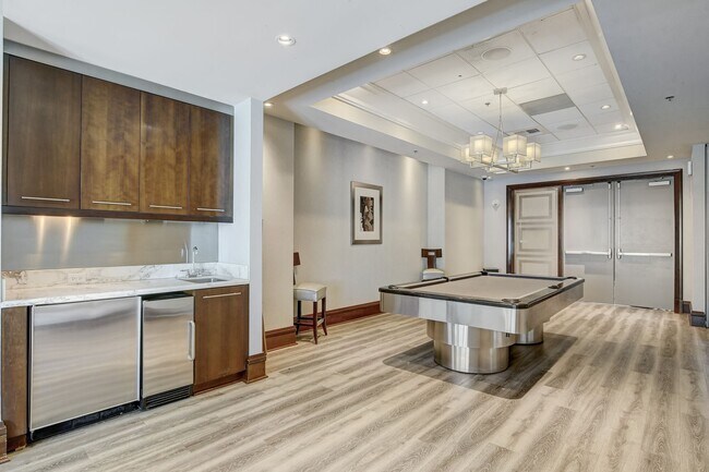 Building Photo - Sky Las Vegas 3705-City/Mtn views from thi...