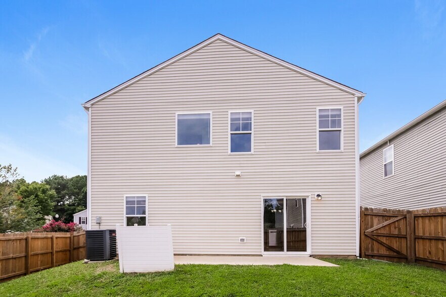 Building Photo - 21 Buckleigh Dr