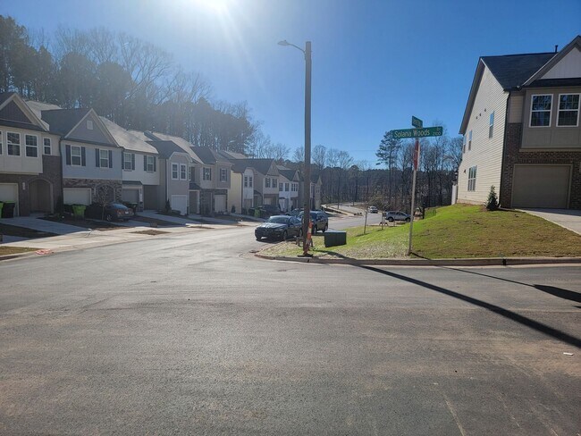 Building Photo - Charming 3BR Townhome in Durham