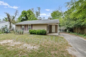 Building Photo - 3018 Acorn Rd