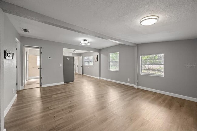 Building Photo - 605 S Disston Ave