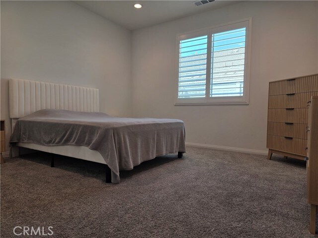 Building Photo - 24115 Hillcrest Dr