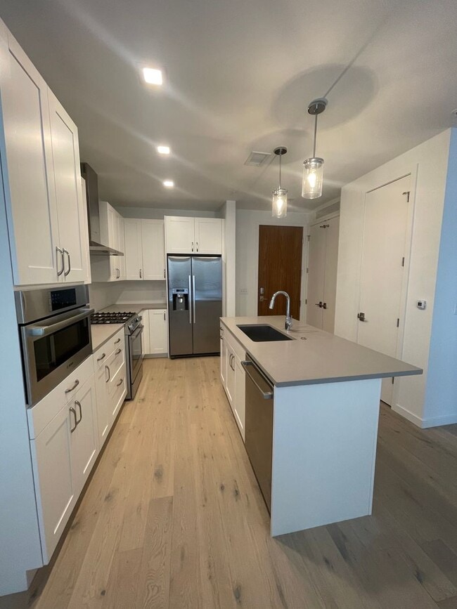 Building Photo - Stylish-Sophisticated-LoHi Living on the "...
