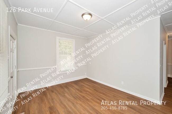 Building Photo - 126 Park Ave