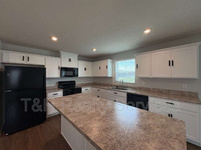 Building Photo - 7183 Finley Crk Dr