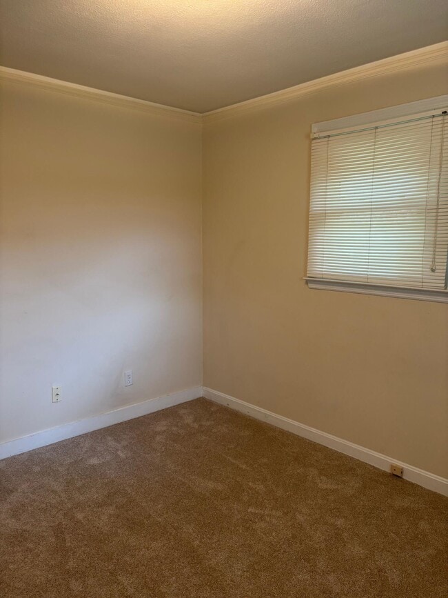 Building Photo - 2426 Peach Orchard Rd