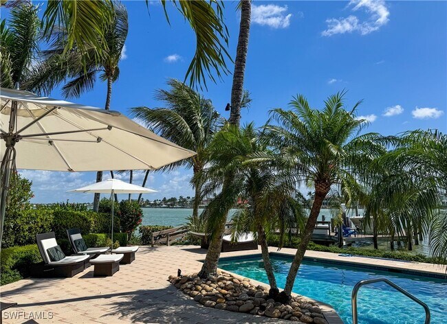 Building Photo - 883 Galleon Dr