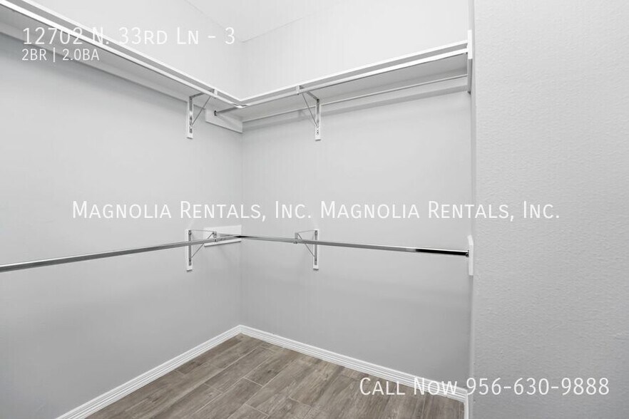 Building Photo - 12702 N 33rd Ln