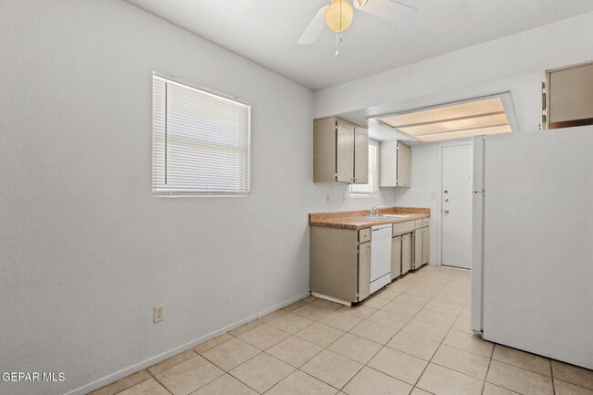 Building Photo - 3801 Olympic Ave