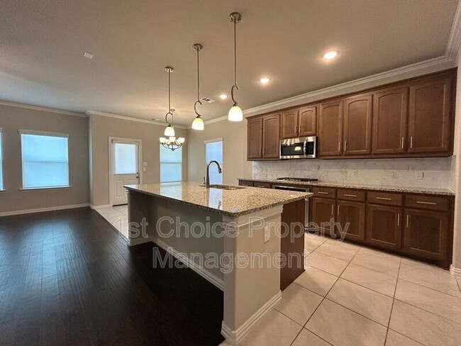 Building Photo - 7205 Tesoro Trl