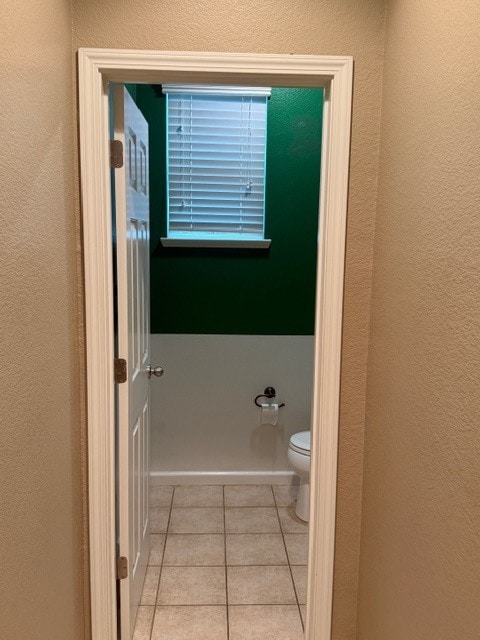 Building Photo - 4 bedroom 2.5 baths: formal living/dining