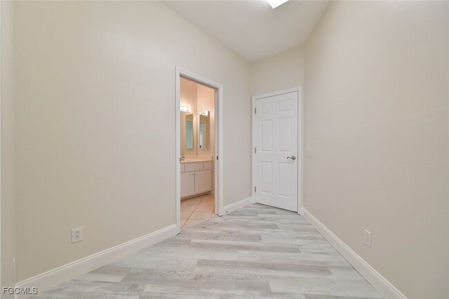 Building Photo - 10706 Pearl Bay Cir