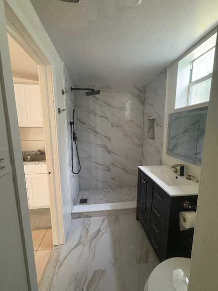 Primary Photo - 1631 NW 114th St