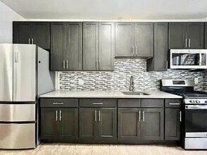 Building Photo - 1 bedroom in BRONX NY 10463