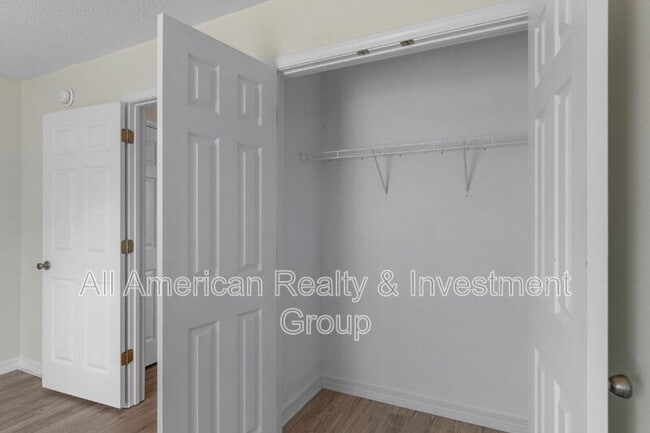 Building Photo - 147 Cabana Way