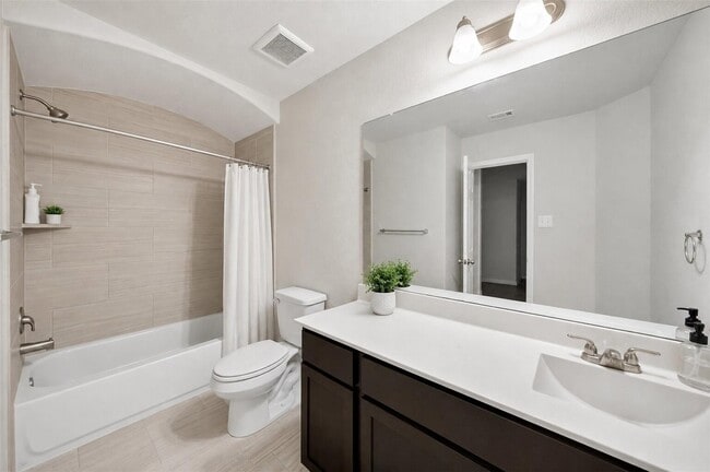 Building Photo - 16361 Olive Sparrow Dr