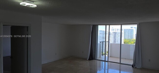 Building Photo - 2750 NE 183rd St