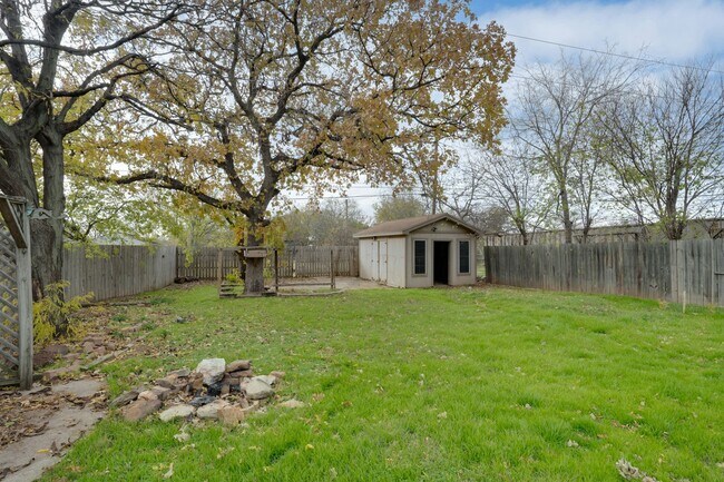Building Photo - 2904 Pennsylvania Rd