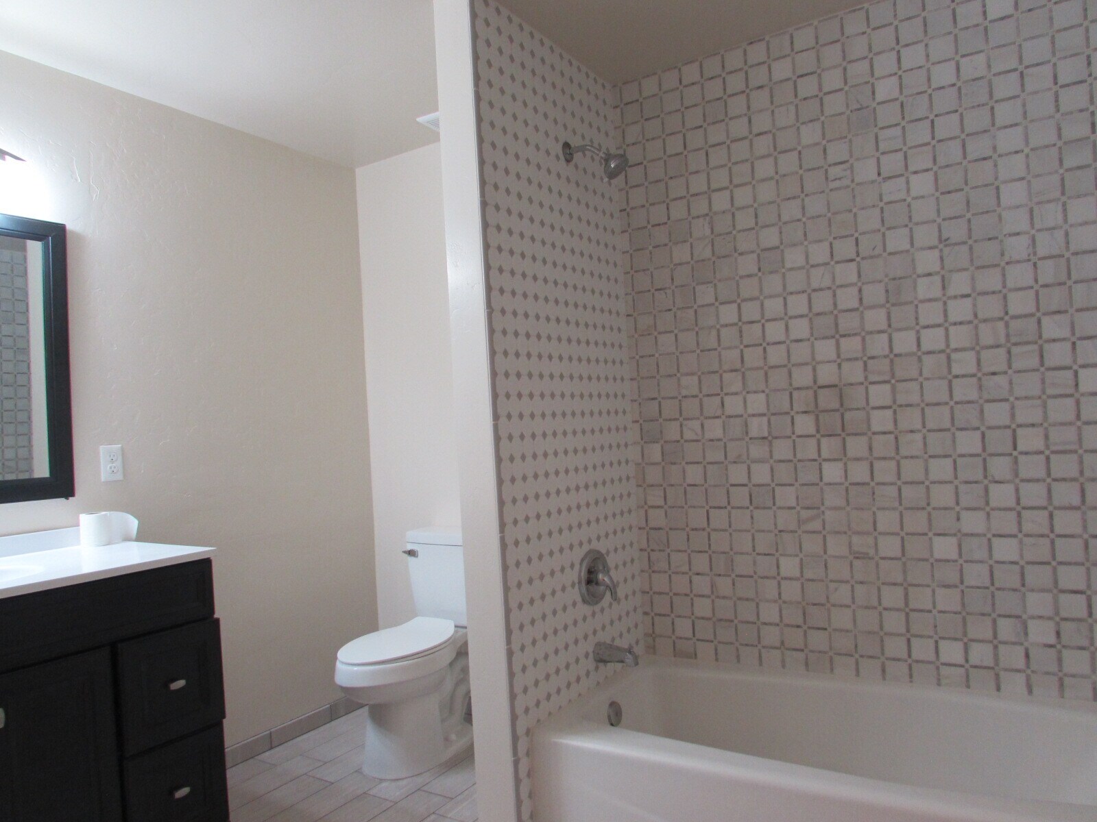 Building Photo - 3271 C 1/2 Rd