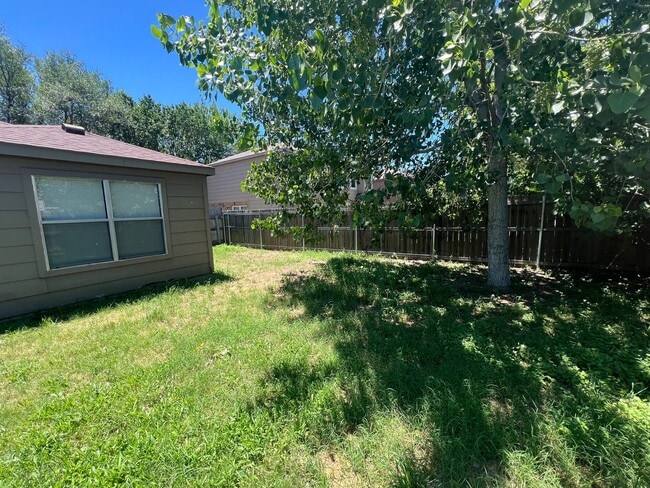 Building Photo - 1004 Wintercreek Dr