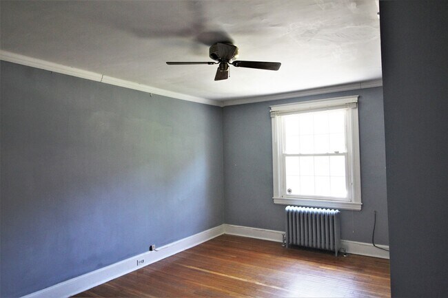 Building Photo - 2026/2027 Off-Campus JHU Spacious 5bd/2ba Rowhome OSP & W/D! Available 6/8