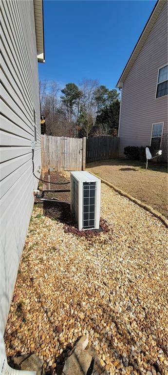 Building Photo - 99 Sandberg Way