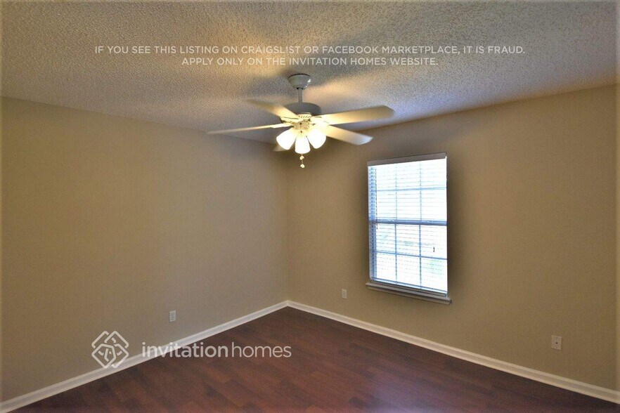 Building Photo - 316 Southlake Dr