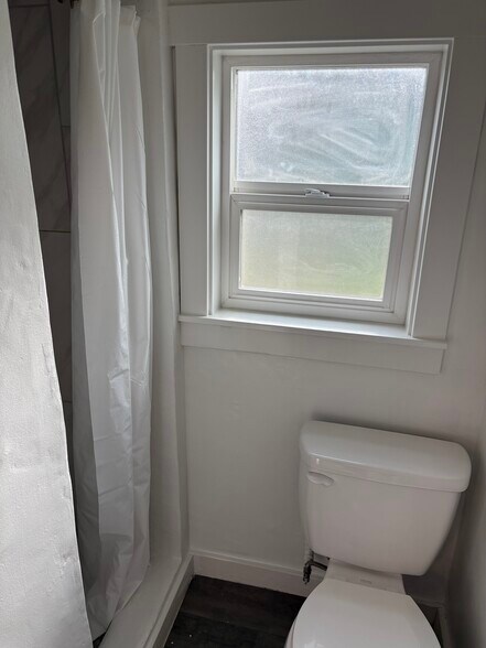 Building Photo - 955 Aspen St