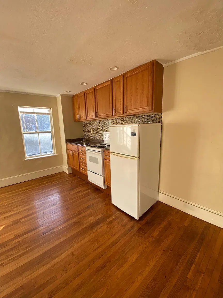 Building Photo - 90 Myrtle St