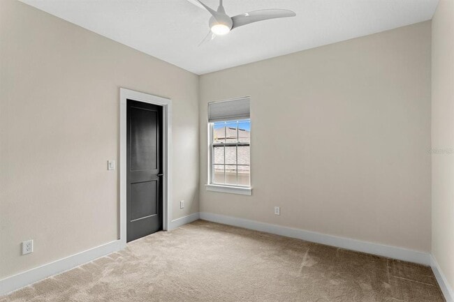 Building Photo - 8276 Modiano St