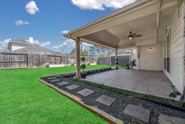 Building Photo - 22914 Cove Timbers Ct