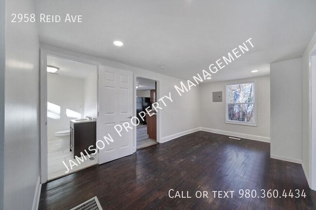 Building Photo - 2958 Reid Ave