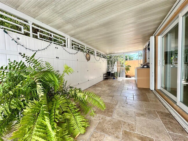 Building Photo - 6097 SW 128th Ct
