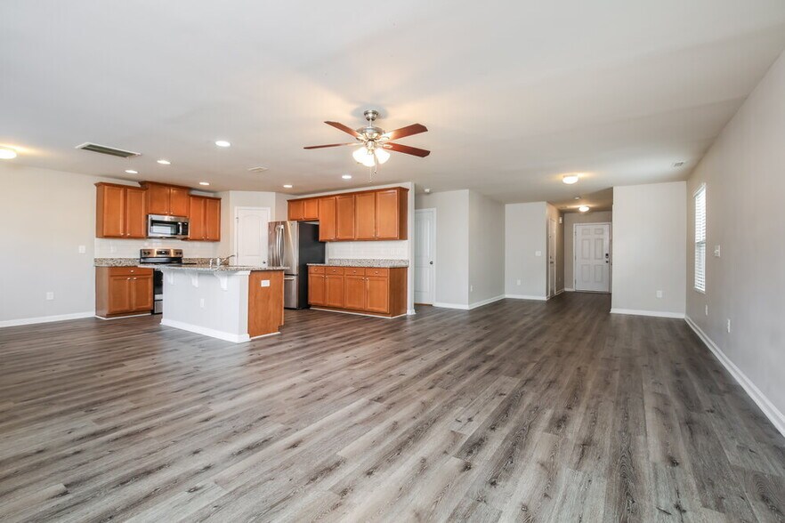 Building Photo - 3661 Althorp Drive