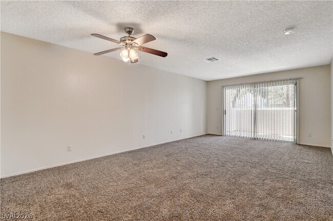 Building Photo - 7100 W Pirates Cove Rd