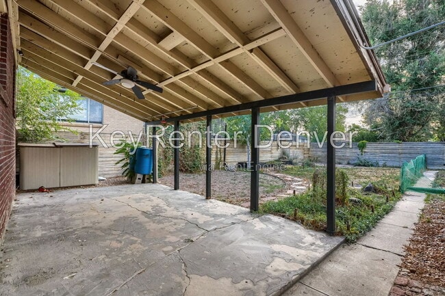 Building Photo - 1564 Tamarac St